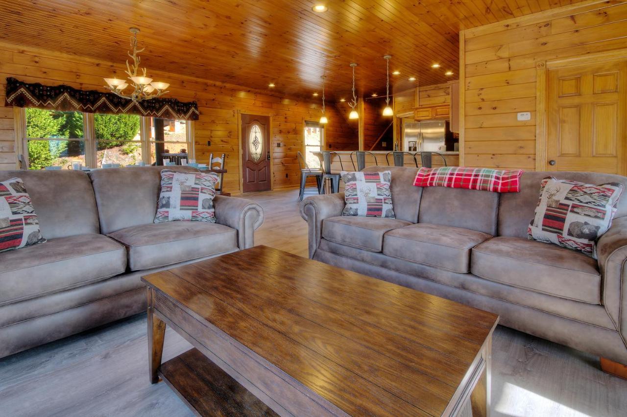 Вилла Smoky Mountain Views Гатлинбург Экстерьер фото