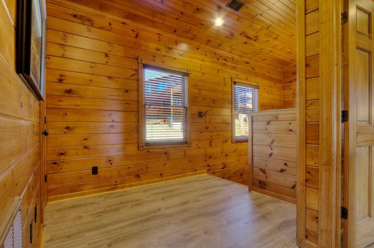 Вилла Smoky Mountain Views Гатлинбург Экстерьер фото
